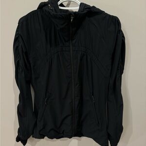 Lululemon Women’s Black Windbreaker